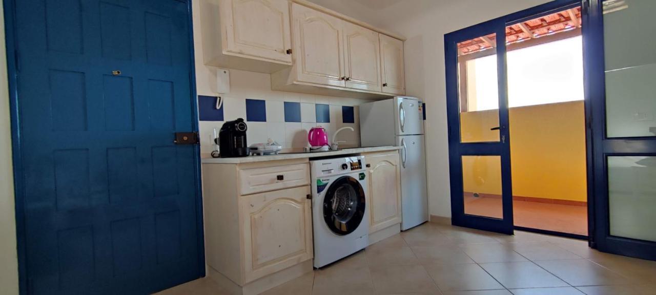 Sal Service New Studio Penthouse Santa Maria Bagian luar foto